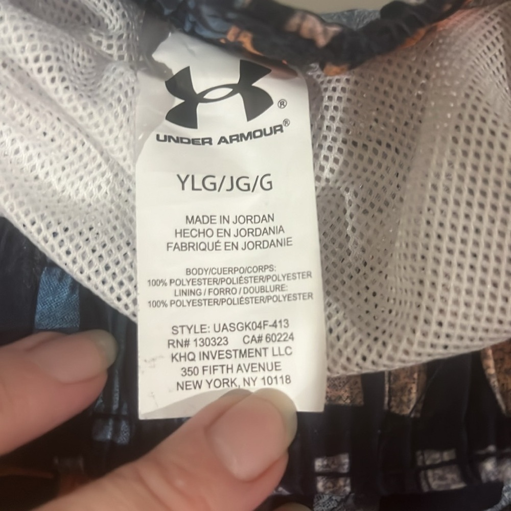 NWT Boys Under Armour Swim Trunks Size Youth Large - Picture 5 of 13
